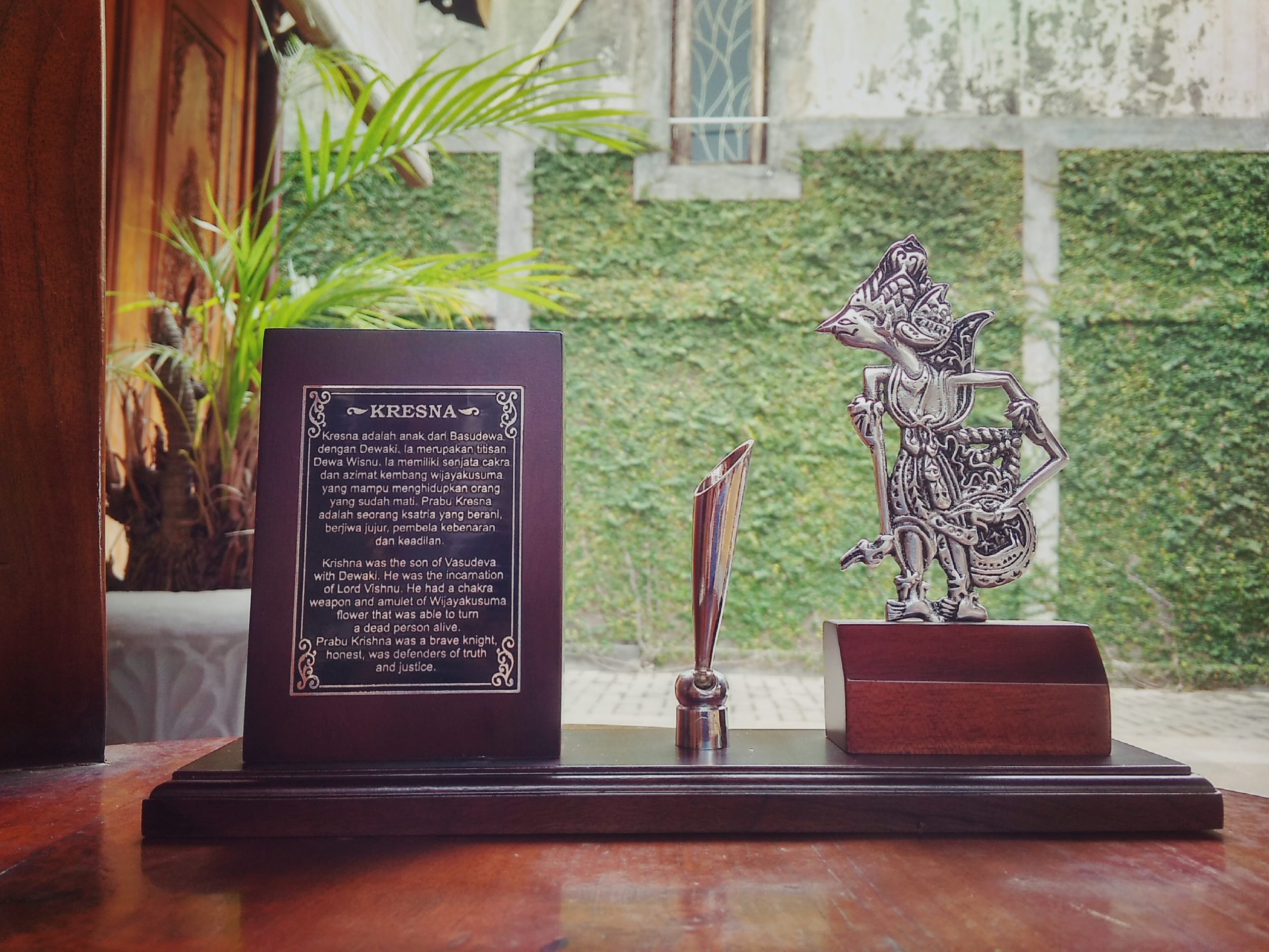 souvenir acara kantor berupa pen