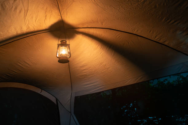 Ilustrasi persiapan pencahayaan di malam hari. Sumber: istockphoto.com.