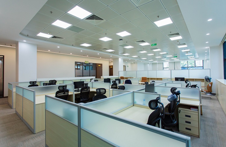 Ilustrasi gambaran ruang kantor baru, Sumber: pexels.com
